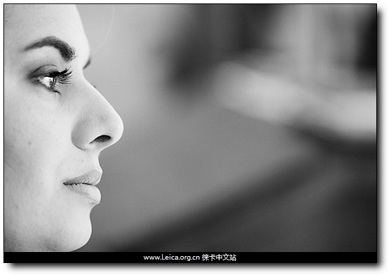 打破构图常规 打破构图常规